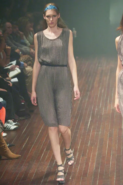Look 49